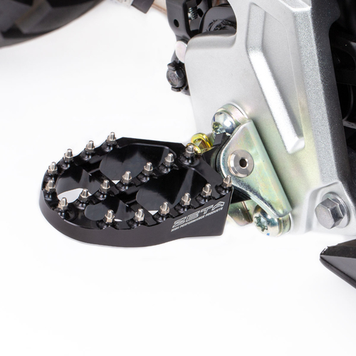 ZE93-1620 ZETA Aluminum FootPegs YZF250/450,YZ125/250 Black