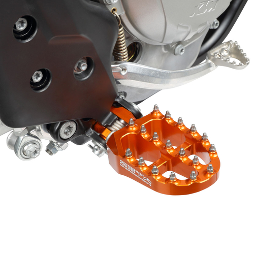 ZE93-1827 PEDANE ALL. EVO 57mm ORANGE KTM 16>